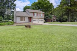 417 Goldstone Drive photo 4