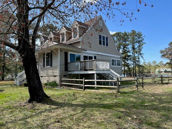 50 Braden Ln, WHITE STONE, VA 22578