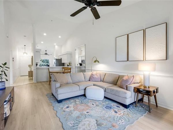 21301 Lancaster RUN, Unit 825, ESTERO, FL 33928