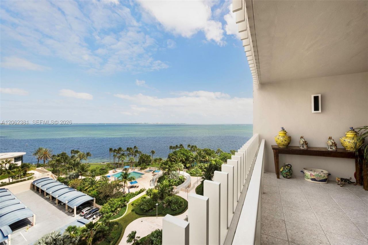 2 Grove Isle Dr, Unit B1109, Coconut Grove, FL 33133 Photo