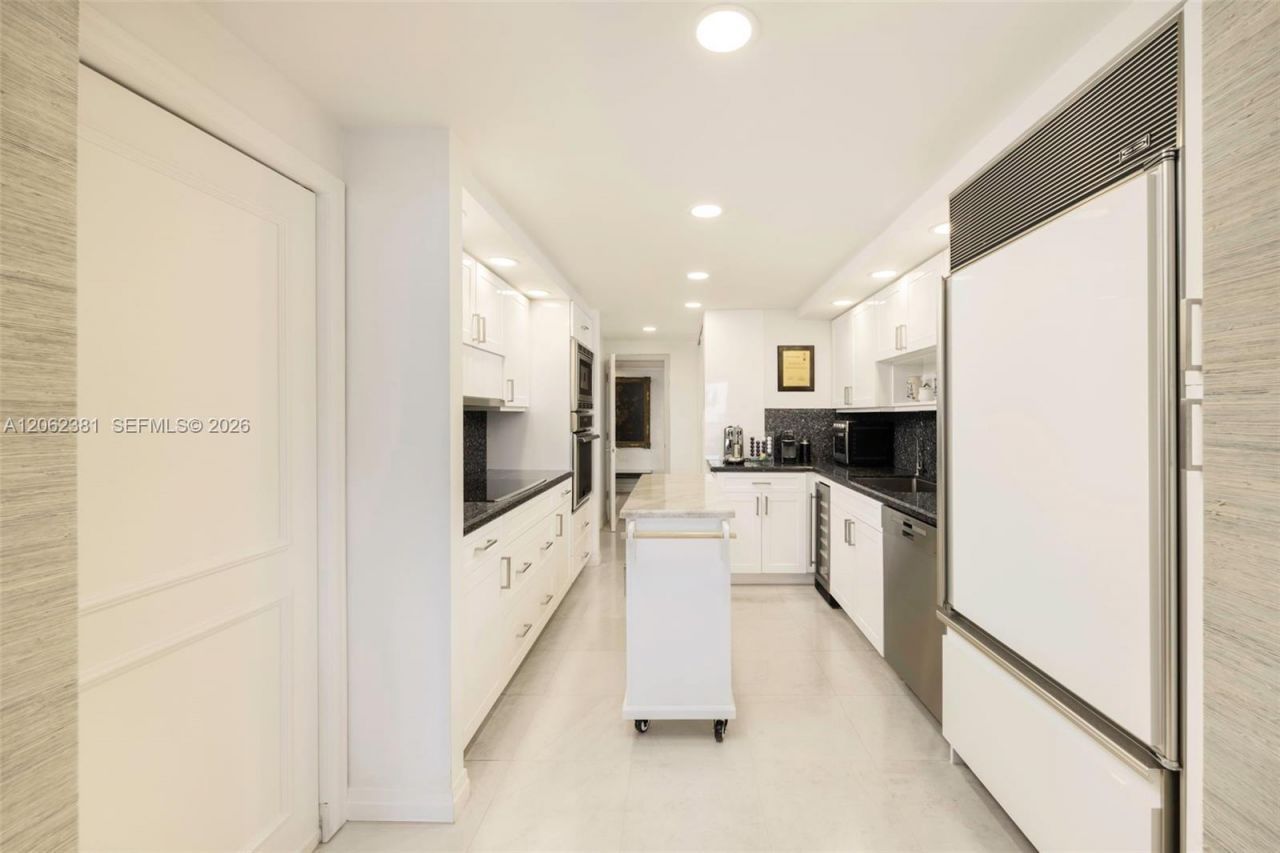 2 Grove Isle Dr, Unit B1109, Coconut Grove, FL 33133 Photo