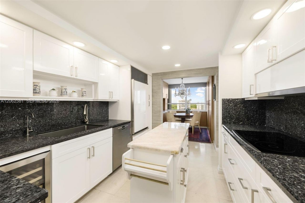 2 Grove Isle Dr, Unit B1109, Coconut Grove, FL 33133 Photo