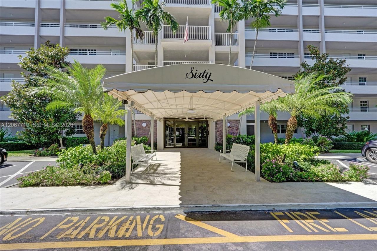 605 Oaks Dr, Unit 504, Pompano Beach, FL 33069 Photo