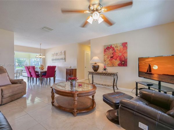 4712 NW 47th Ter , Tamarac, FL 33319