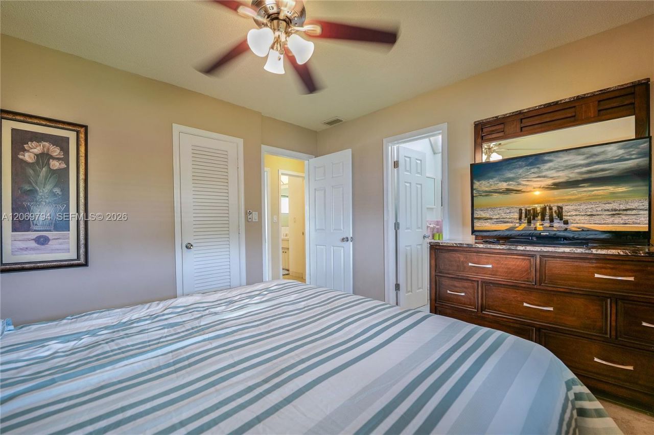 4712 NW 47th Ter , Tamarac, FL 33319 Photo