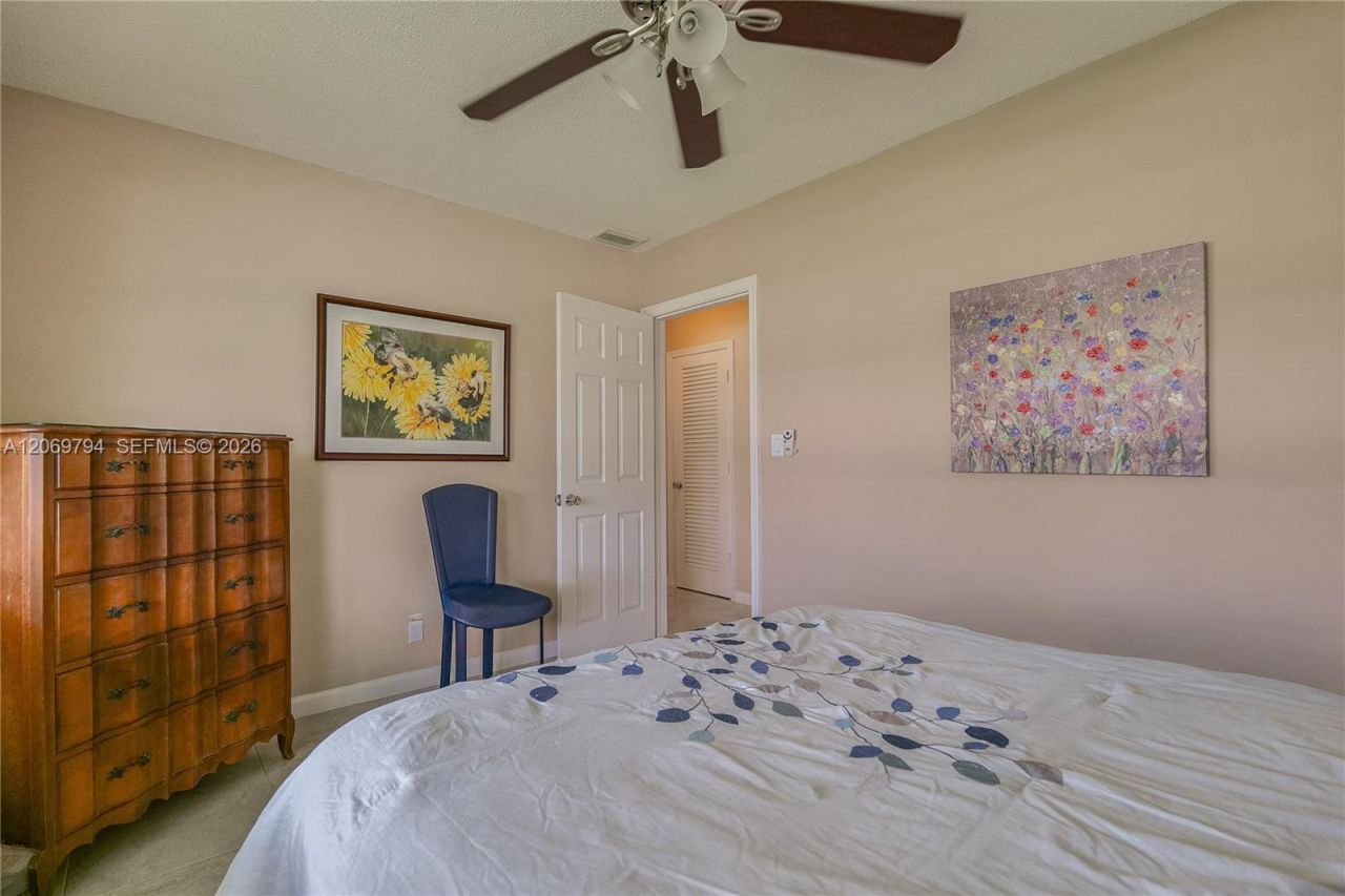 4712 NW 47th Ter , Tamarac, FL 33319 Photo