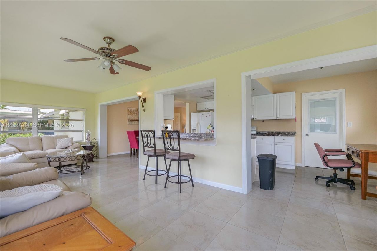 4712 NW 47th Ter , Tamarac, FL 33319 Photo