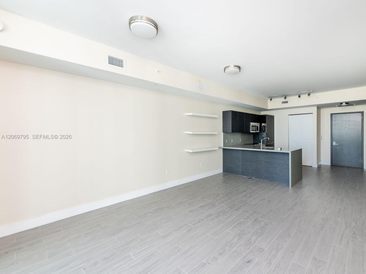 1080 Brickell Ave, Unit 2206, Miami, FL 33131 Photo