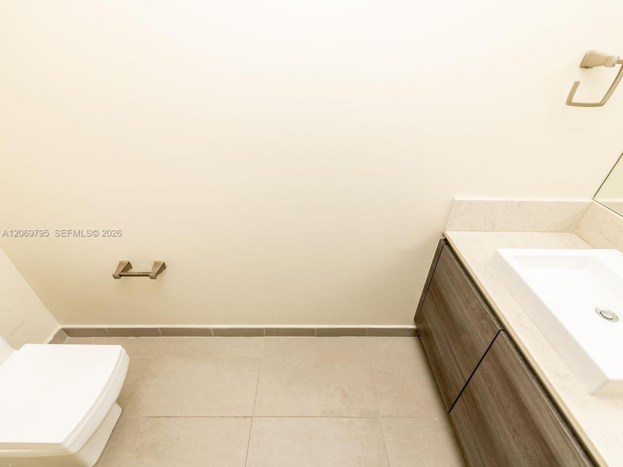 1080 Brickell Ave, Unit 2206, Miami, FL 33131 Photo