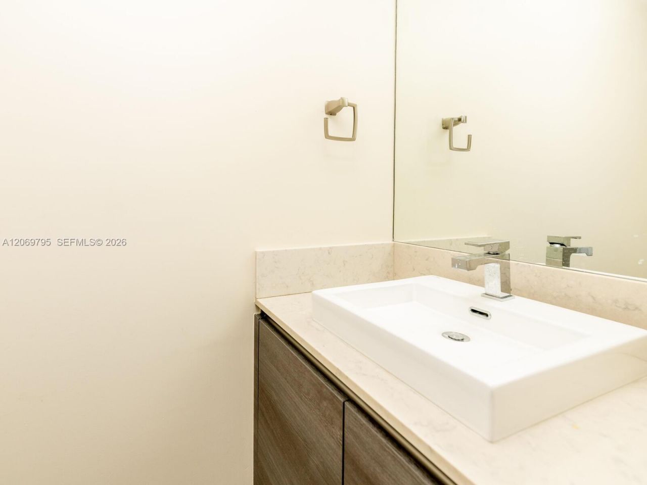 1080 Brickell Ave, Unit 2206, Miami, FL 33131 Photo