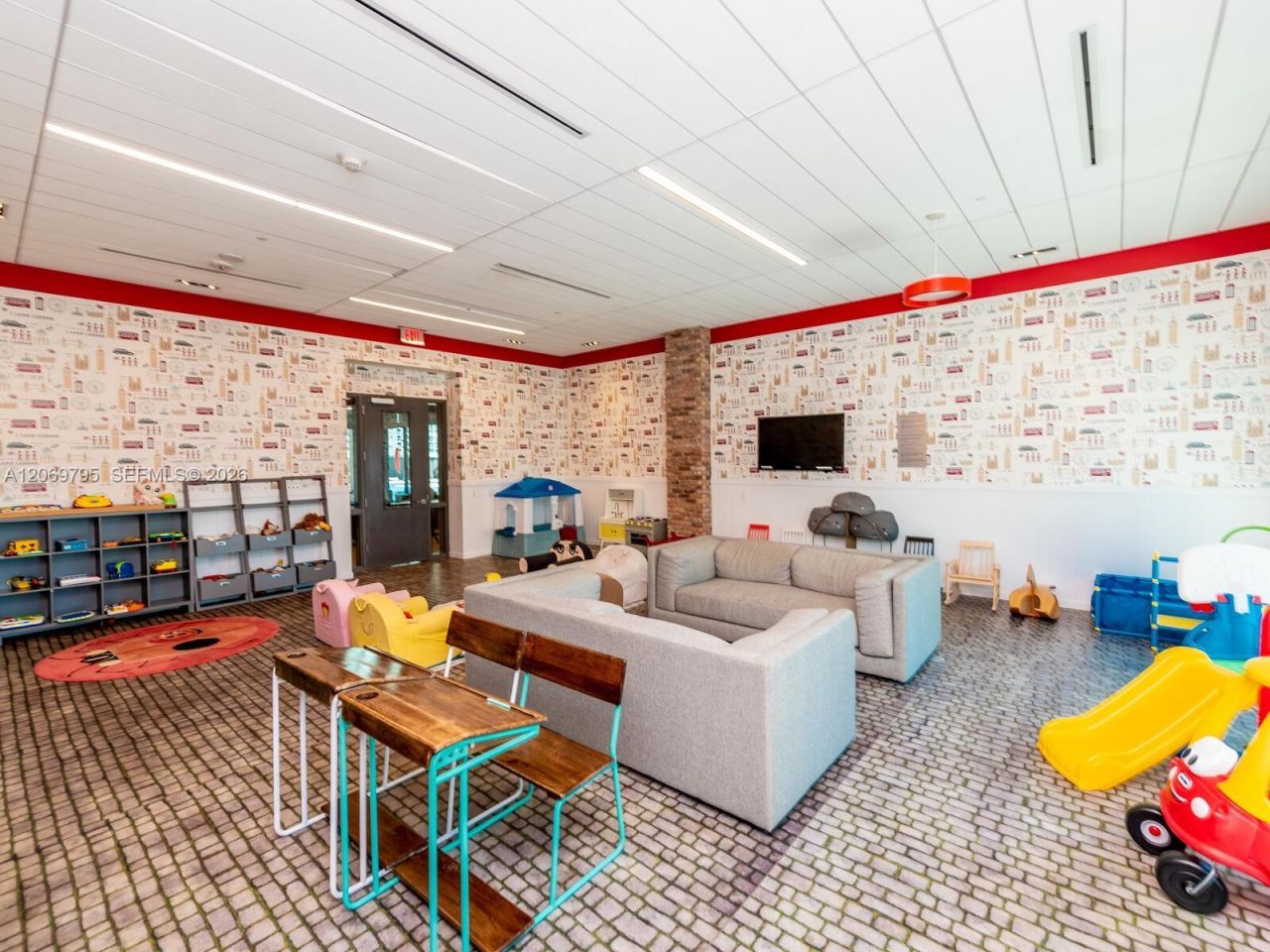 1080 Brickell Ave, Unit 2206, Miami, FL 33131 Photo