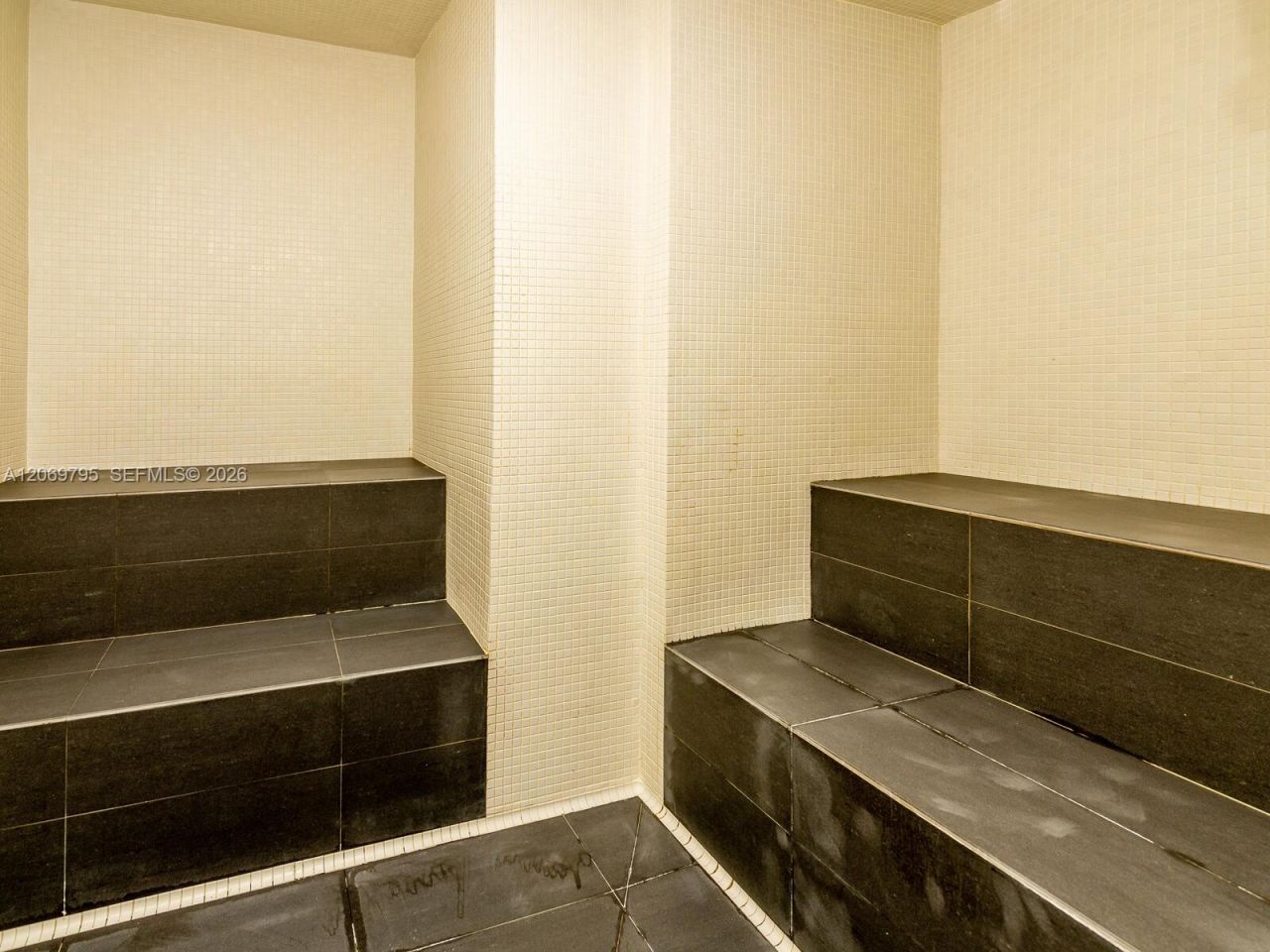1080 Brickell Ave, Unit 2206, Miami, FL 33131 Photo