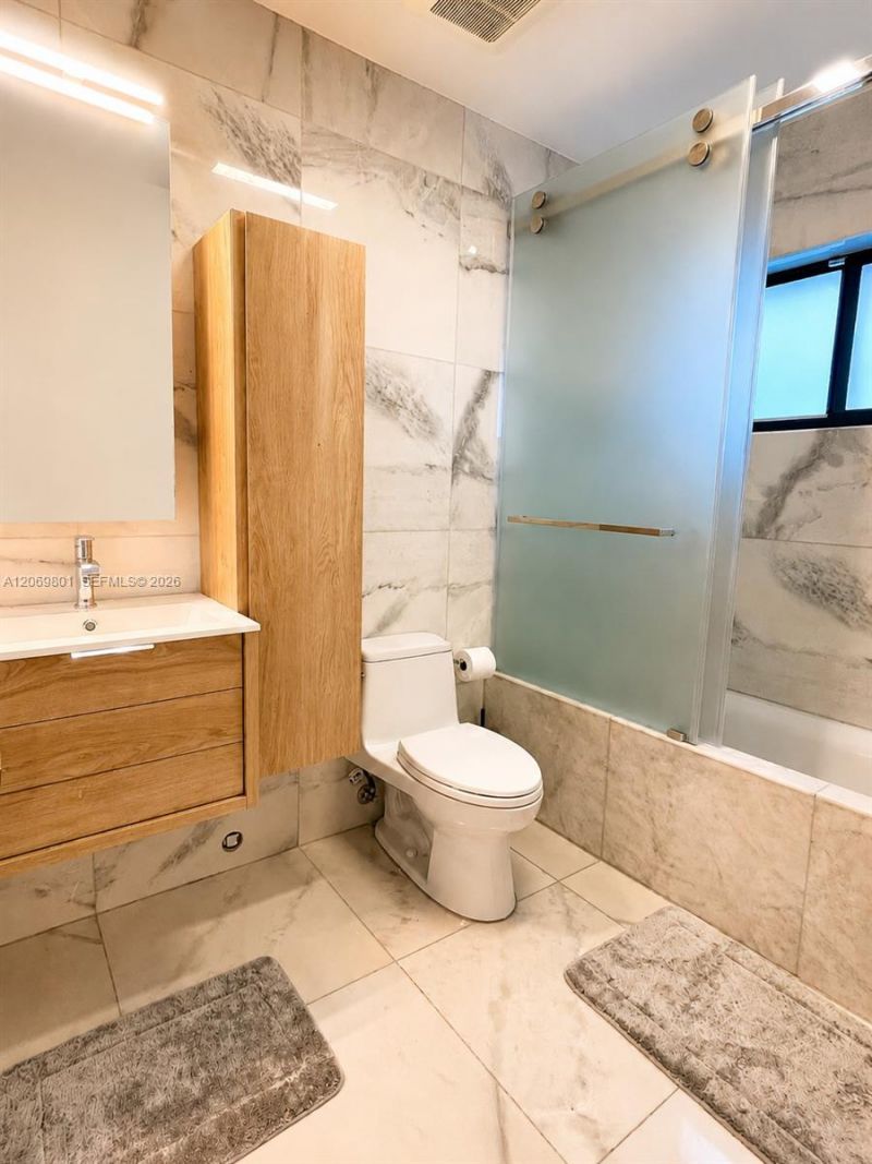 3538 SW 1 Ave, Unit st, Miami, FL 33145 Photo
