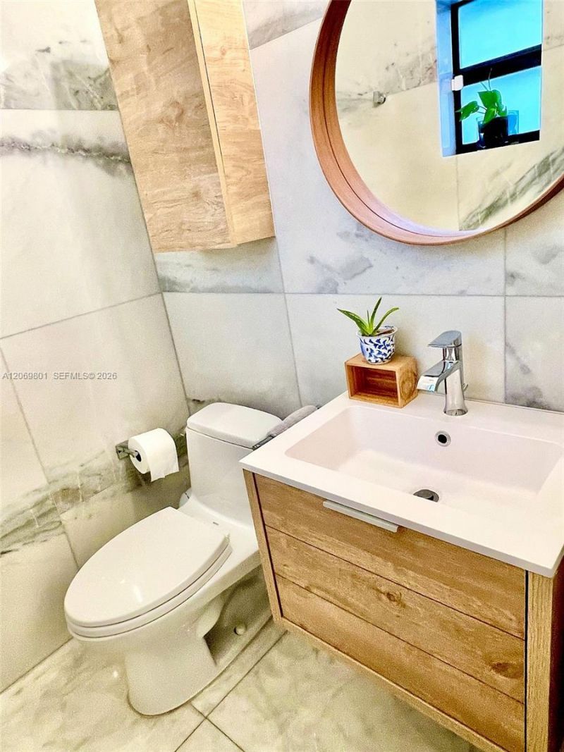 3538 SW 1 Ave, Unit st, Miami, FL 33145 Photo