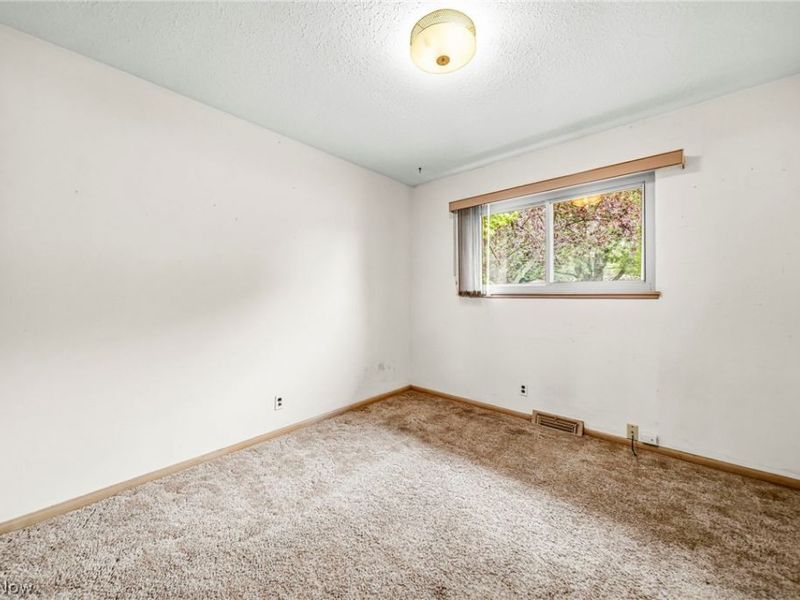 871 Cranbrook Drive, Highland Heights, OH 44143 Photo 17