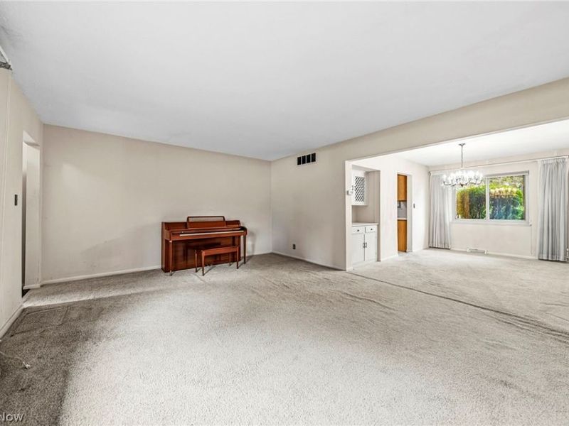 871 Cranbrook Drive, Highland Heights, OH 44143 Photo 8