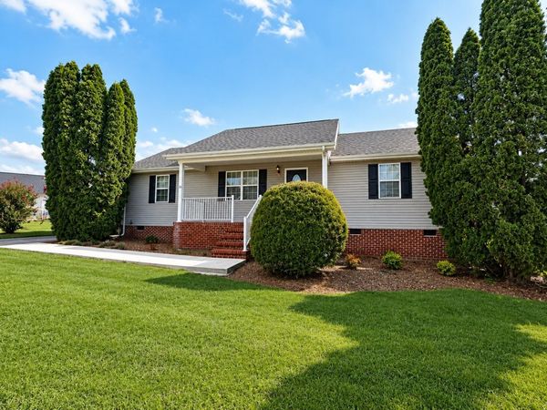50 Regan Ct , McMinnville, TN 37110