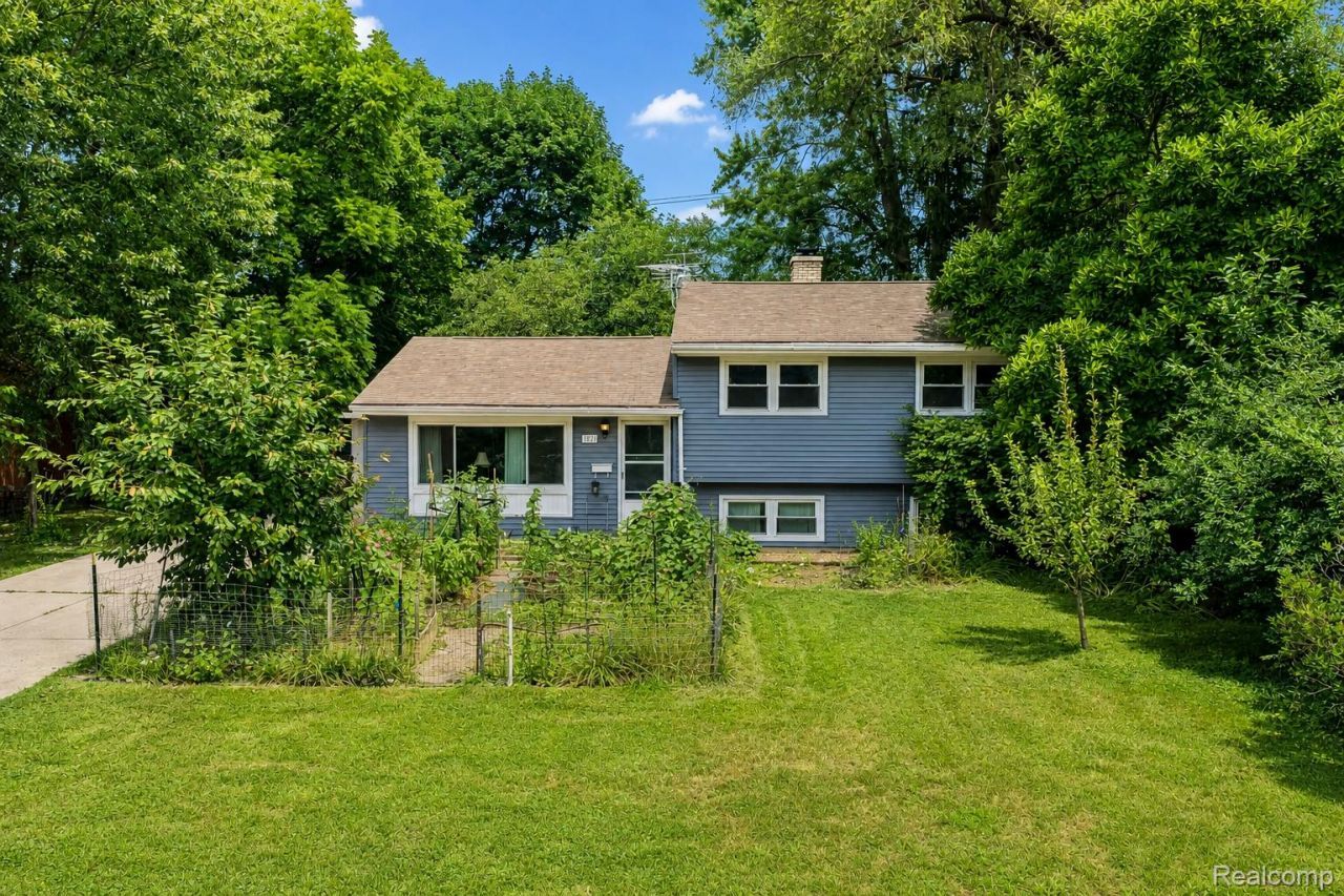 1421 Cedarhill Drive, East Lansing, Mi 48823 Main Photo
