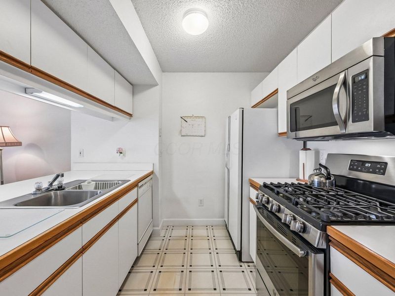 2055 Coleman Drive , Unit 5C, Columbus, OH 43235 Photo 16