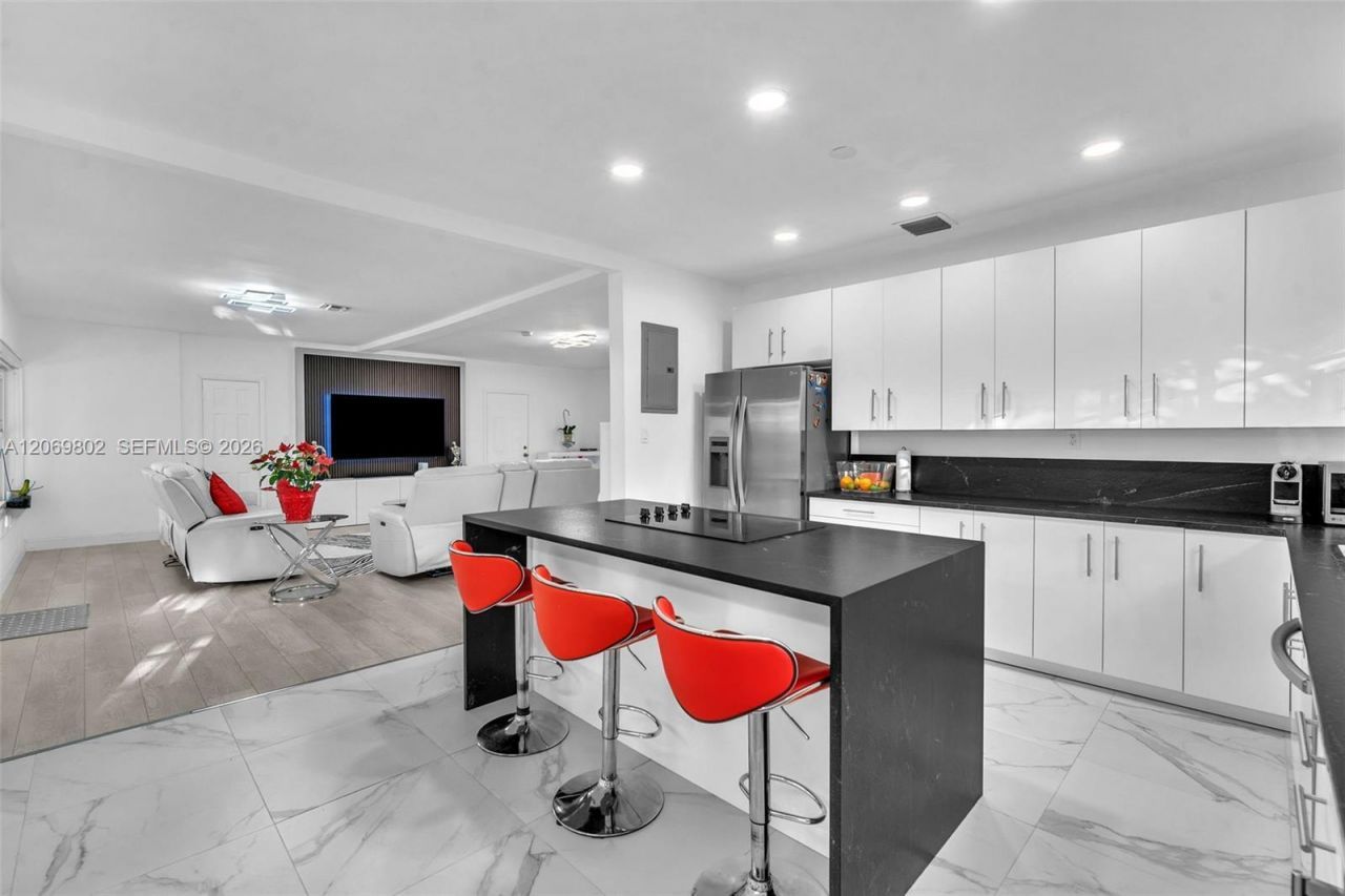 1235 NE 88th St , Miami, FL 33138 Photo