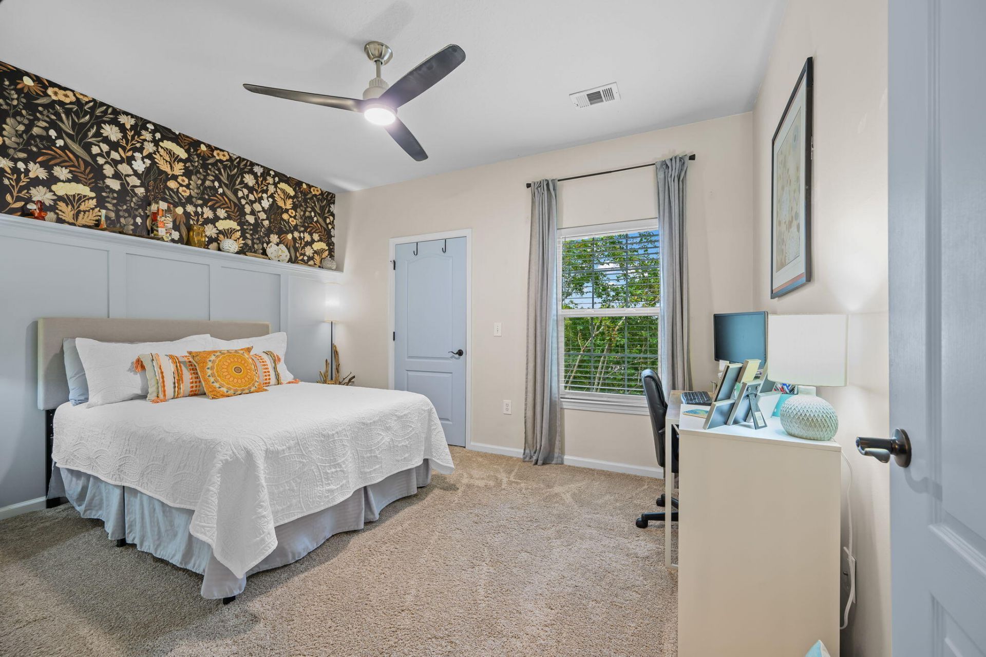 1300 Park West Boulevard Photo 22