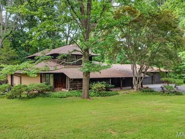 105 Shady Valley Drive, Chesterfield, MO 63017