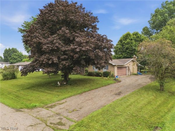 5266 Glenhaven Avenue , Louisville, OH 44641