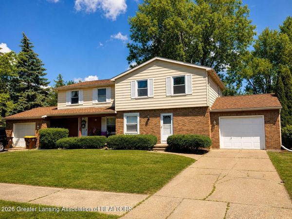 2960 Briarwick Court, East Lansing, MI 48823