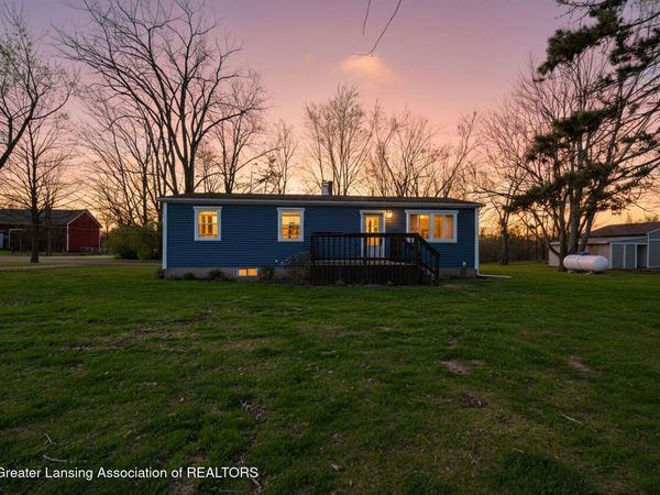 511 E Tyrrell Road, Morrice, MI 48857