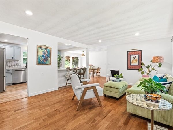 38 Ruthellen Rd, Chelmsford, MA 01824