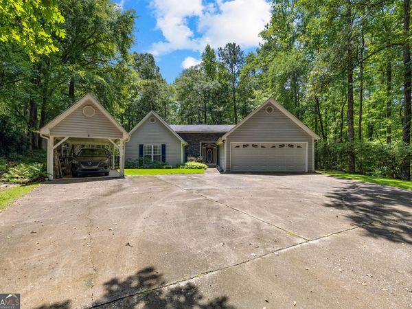 39 Village Pointe Drive, Lagrange, GA 30240