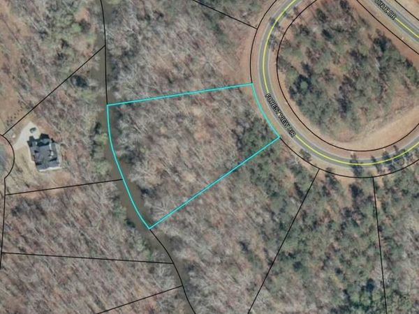 109 Forest View Circle, Forsyth, GA 31029