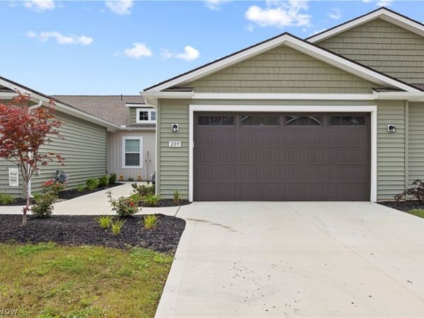 209 Alexander Drive , Elyria, OH 44035