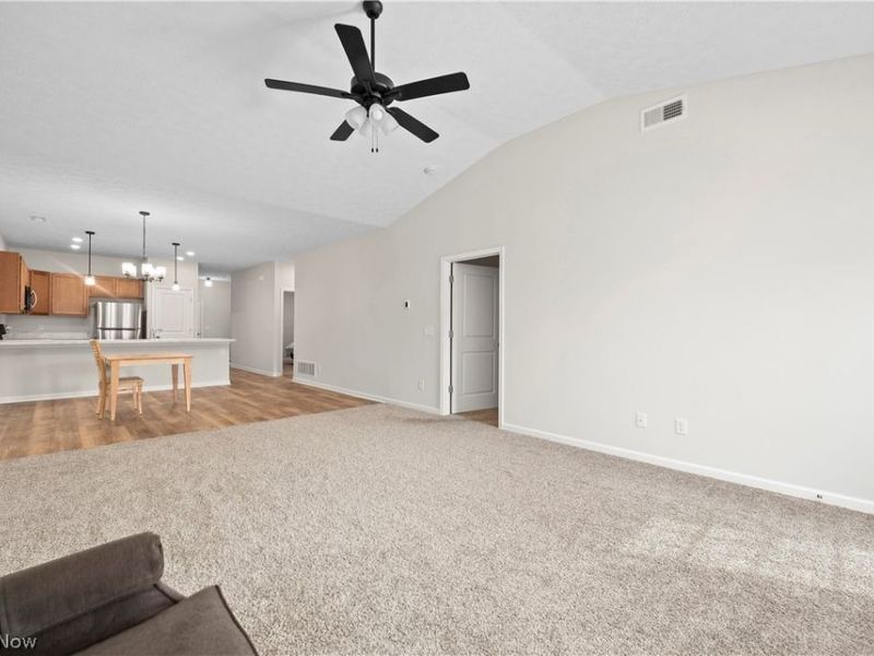 209 Alexander Drive , Elyria, OH 44035 Photo 11