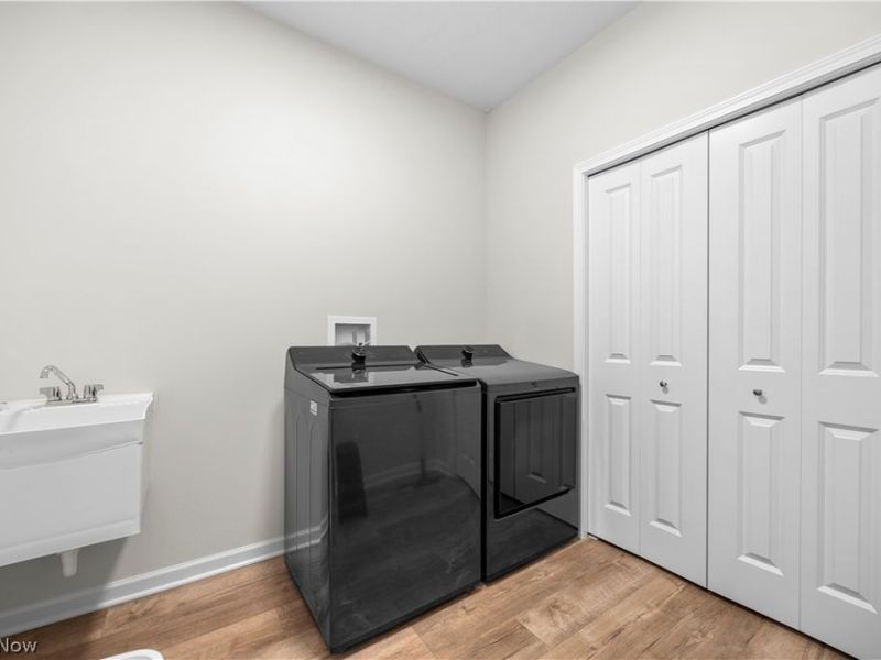 209 Alexander Drive , Elyria, OH 44035 Photo 19