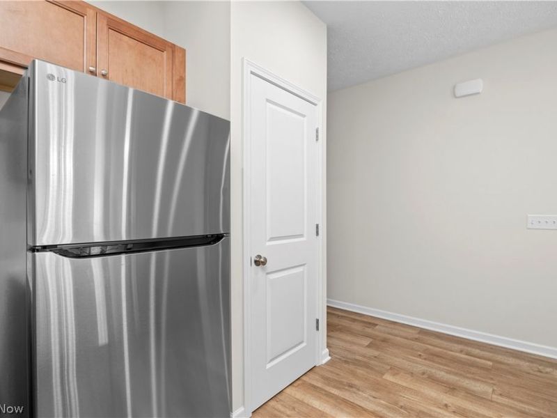 209 Alexander Drive , Elyria, OH 44035 Photo 6