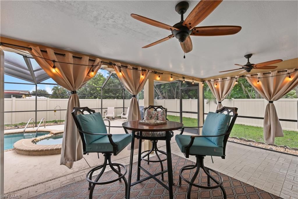 4029 Country Club Blvd, Cape Coral, FL 33904 Photo