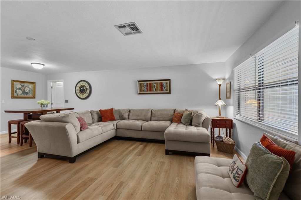 4029 Country Club Blvd, Cape Coral, FL 33904 Photo