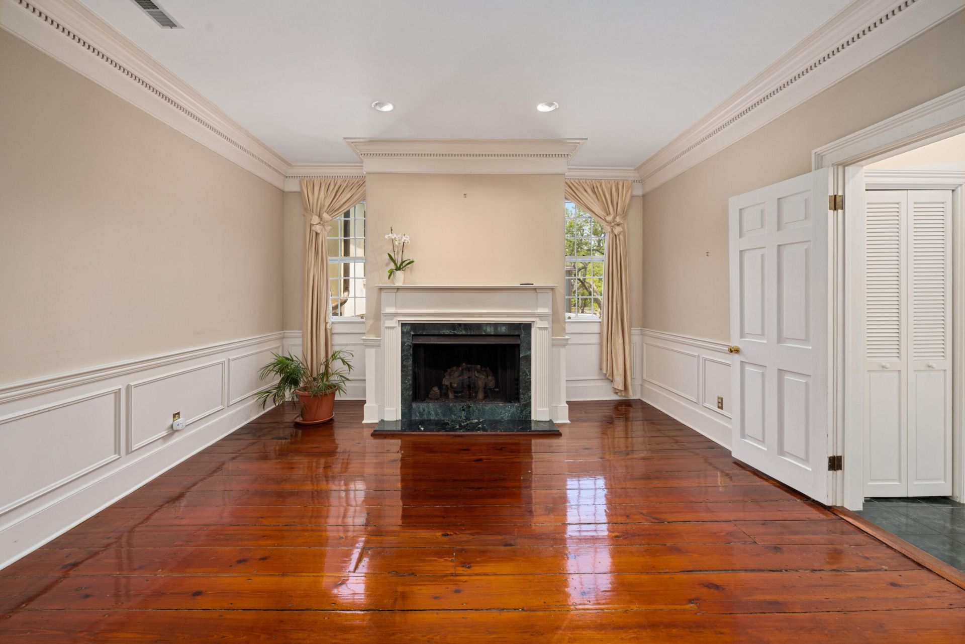 3 Lamboll Street Photo 14