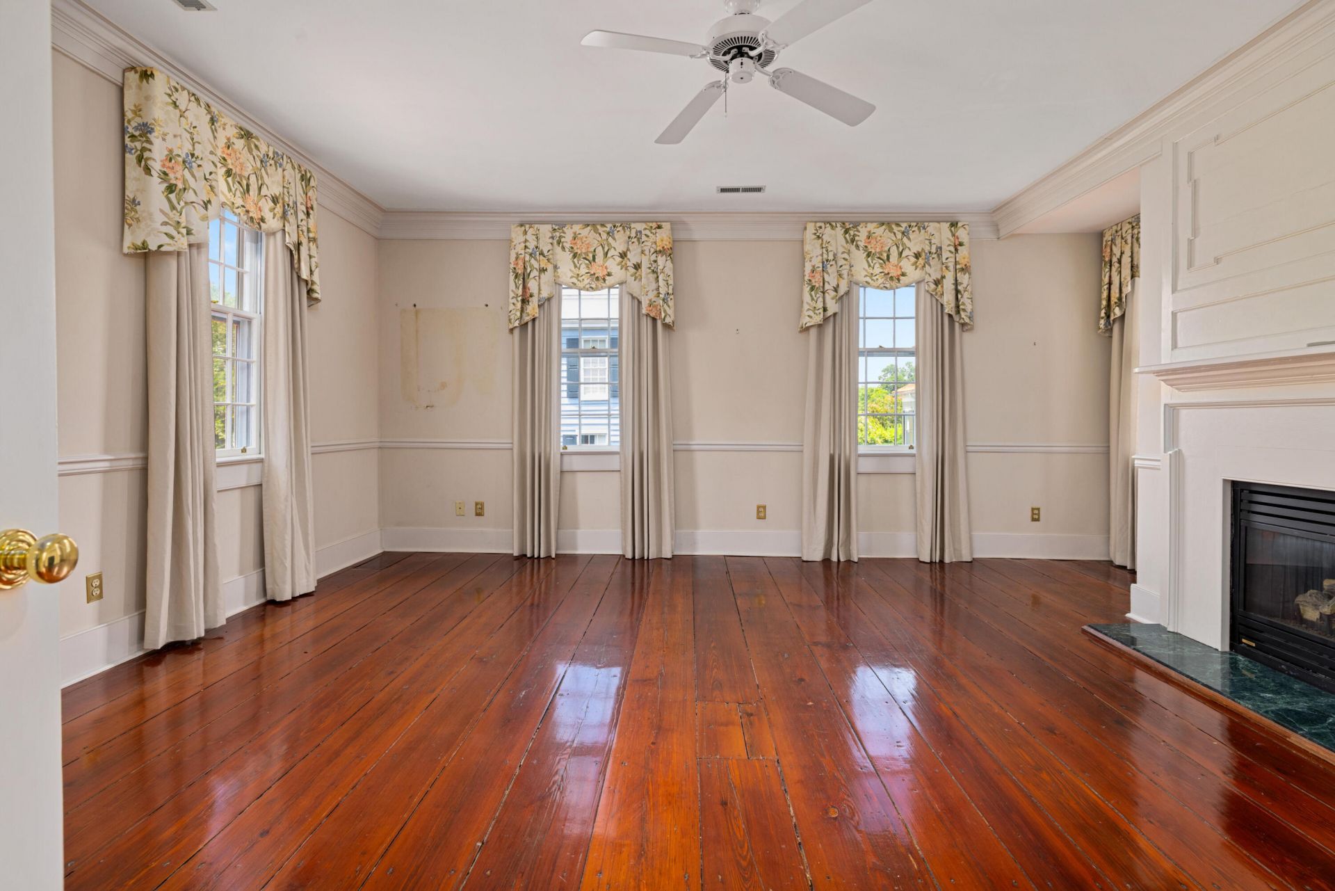 3 Lamboll Street Photo 23