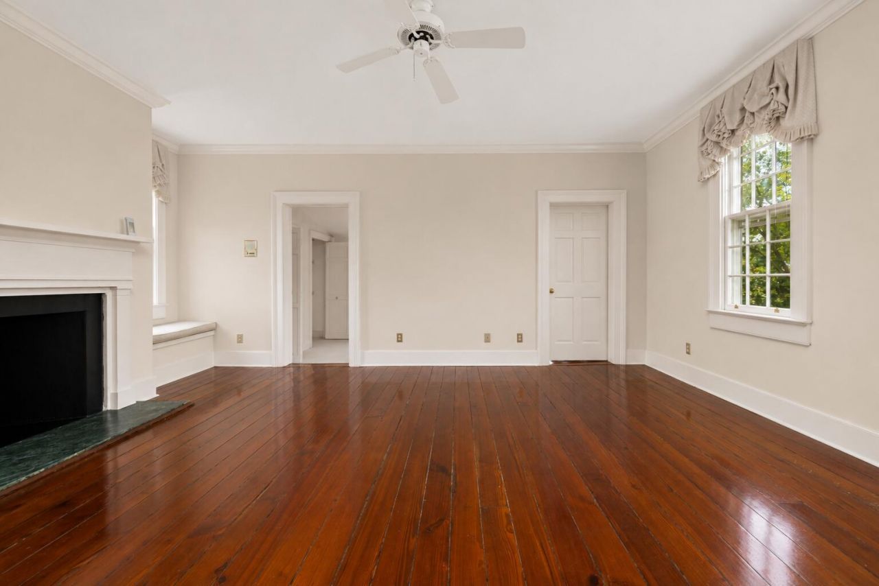 3 Lamboll Street Photo 34