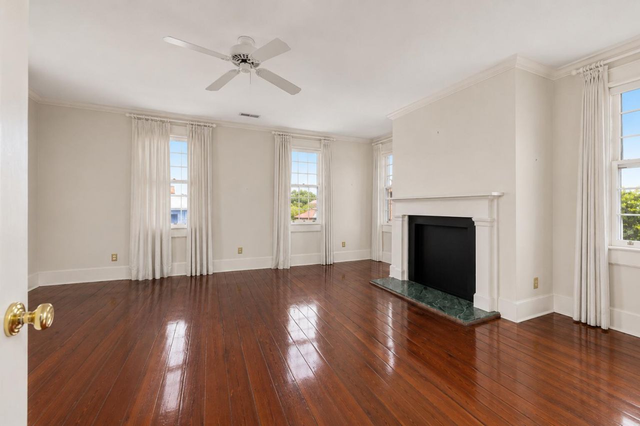 3 Lamboll Street Photo 39