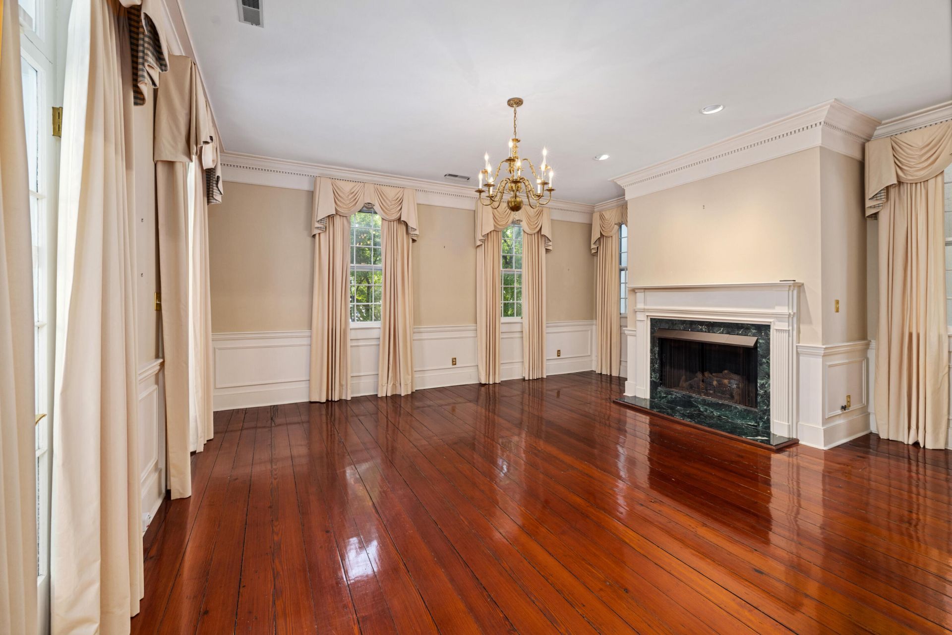 3 Lamboll Street Photo 9