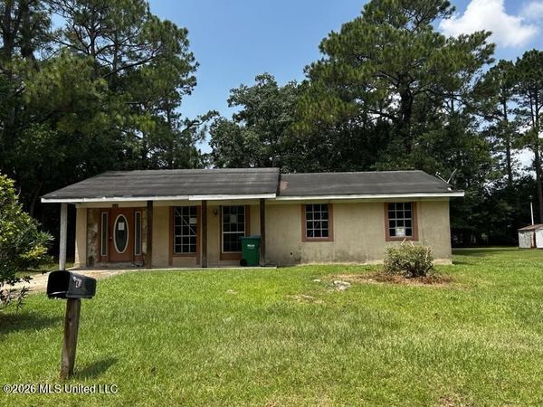 4118 Washington Drive, Moss Point, MS 39563