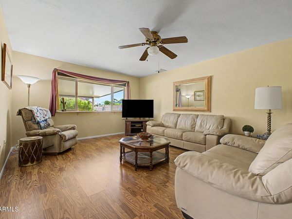 10814 W SARABANDE Circle, Sun City, AZ 85351