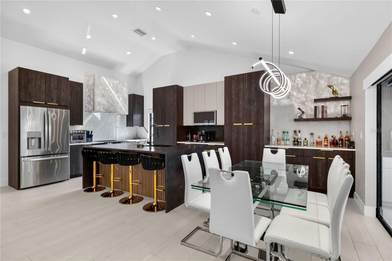 4134 Eastwood Drive , Sarasota, FL 34232 Photo