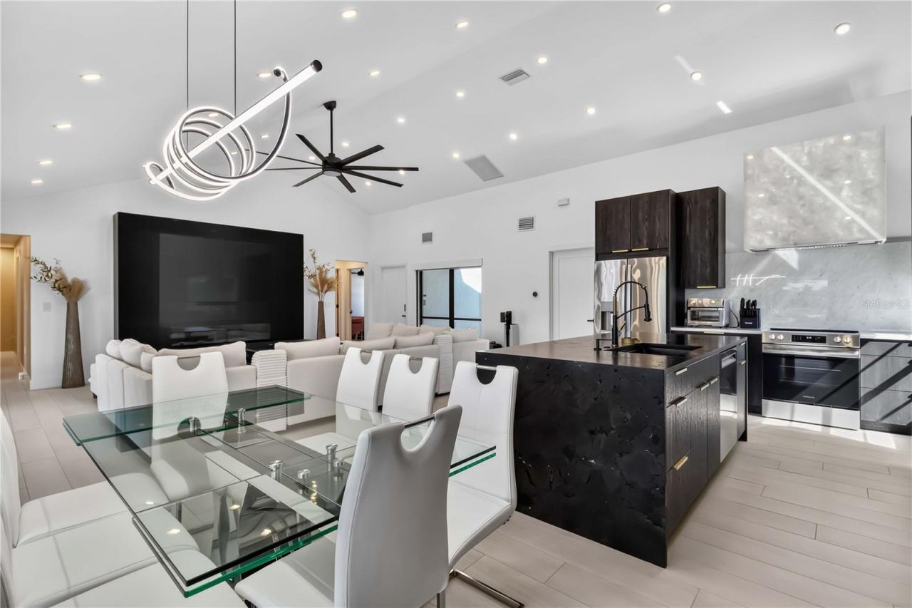 4134 Eastwood Drive , Sarasota, FL 34232 Photo