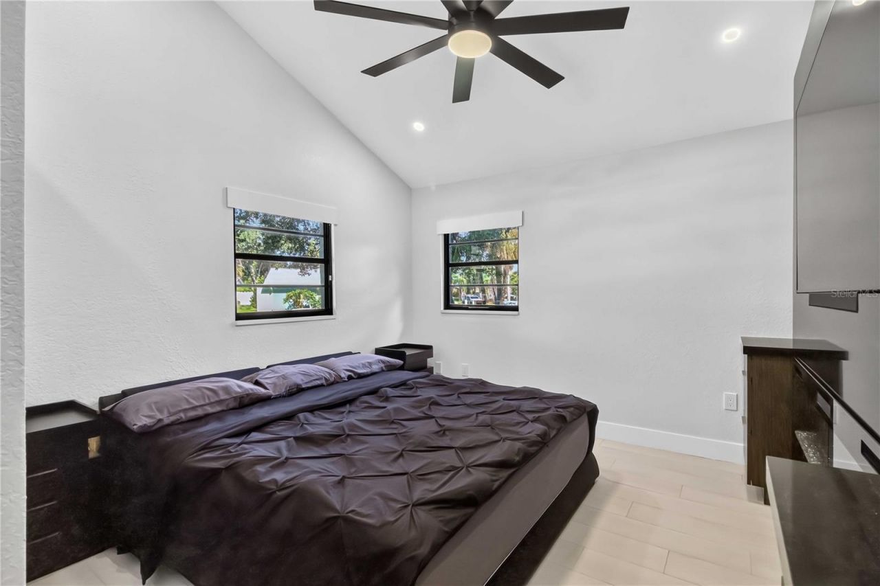 4134 Eastwood Drive , Sarasota, FL 34232 Photo