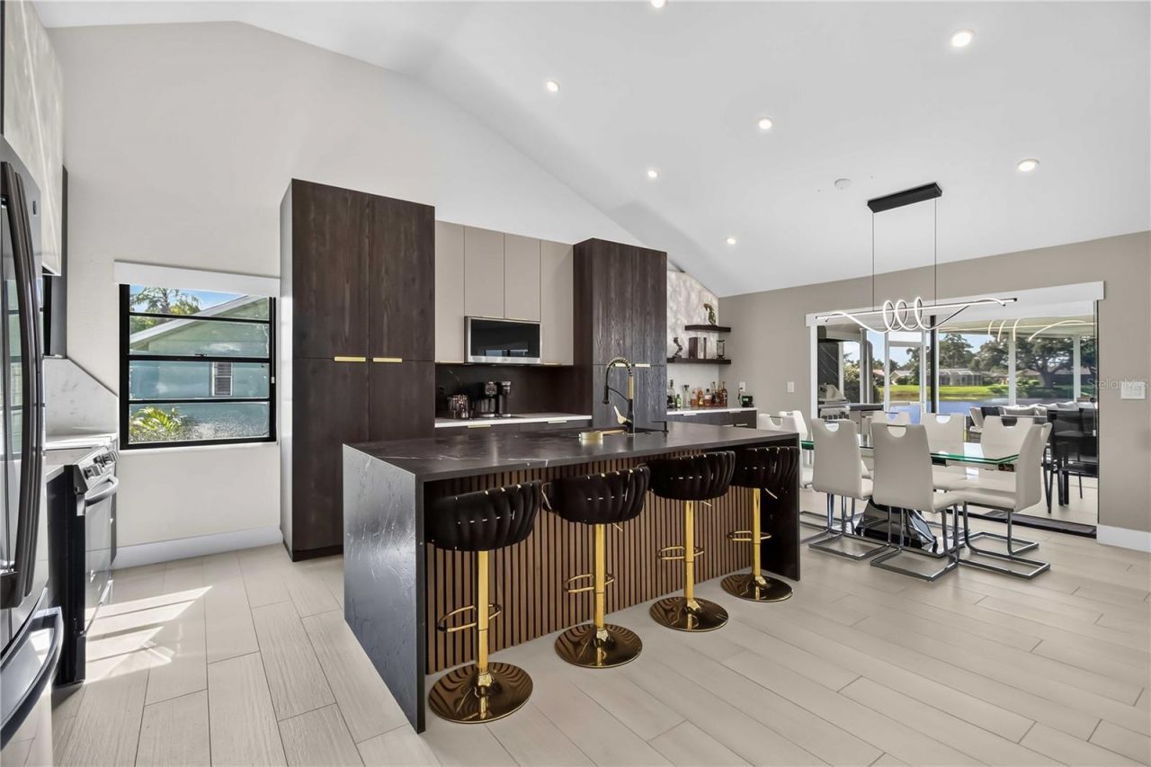 4134 Eastwood Drive , Sarasota, FL 34232 Photo