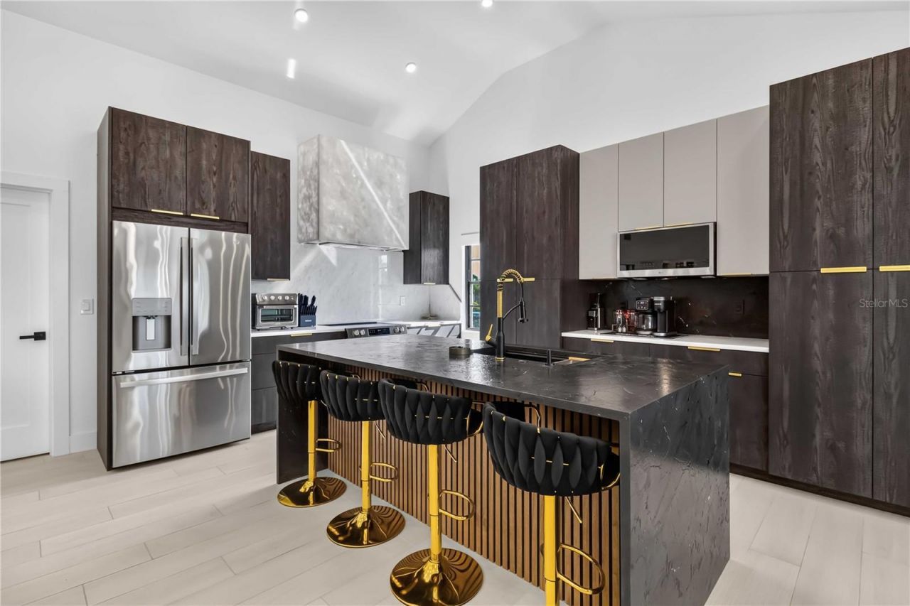 4134 Eastwood Drive , Sarasota, FL 34232 Photo